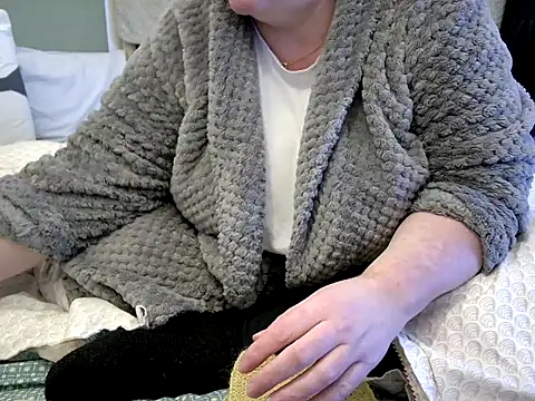 Snapshot of MarthaBriest chatting on 02.15.26 MarthaBriest online show from 02.15.26