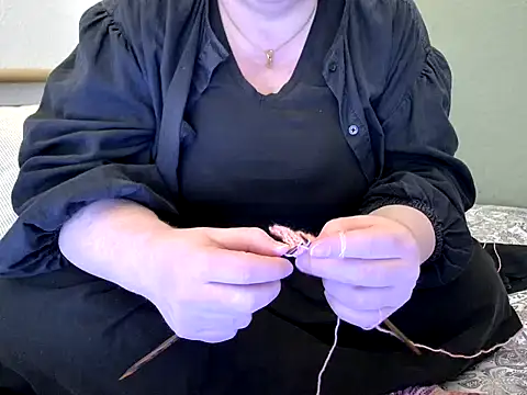 MarthaBriest online show from 05.06.26