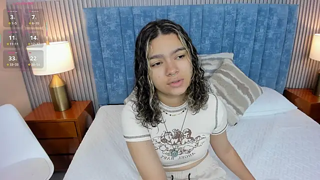 pretty sunlight  online show from 02.11.26