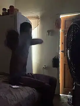 Snapshot of Johnras121 chatting on 03.10.25 Johnras121 online show from 03.10.25