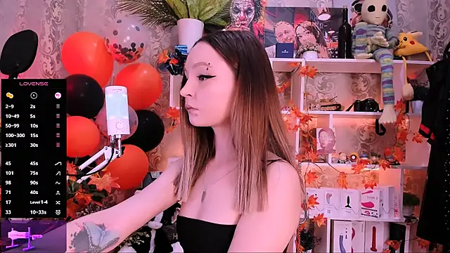 Snapshot of _AsyaSweet chatting on 11.10.25 AsyaSweet online show from 11.10.25