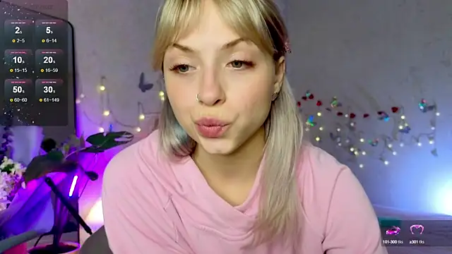 Snapshot of lavenderluxe chatting on 09.14.25 lavenderluxe online show from 09.14.25