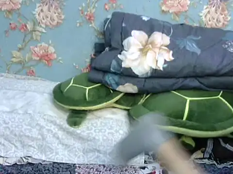 Snapshot of Tiny_lusty chatting on 02.23.25 Tiny lusty online show from 02.23.25