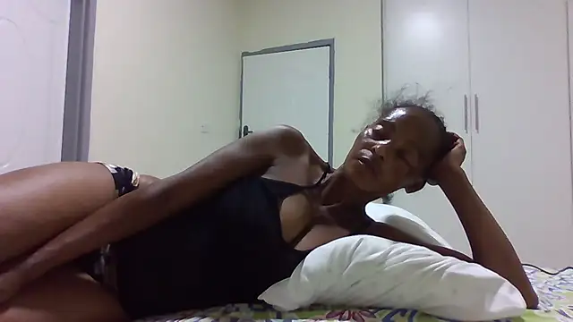 sweets 80 online show from 10.22.25