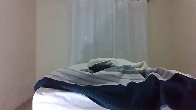 Snapshot of sweets_80 chatting on 05.27.26 sweets 80 online show from 05.27.26