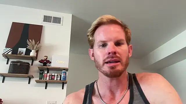 Snapshot of crossfitterguy87 chatting on 04.15.26 crossfitterguy87 online show from 04.15.26