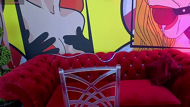 Snapshot of MaribelRiverr_ chatting on 11.23.25 MaribelRiverr online show from 11.23.25