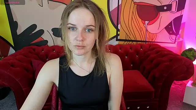 Snapshot of MaribelRiverr_ chatting on 05.09.26 MaribelRiverr online show from 05.09.26