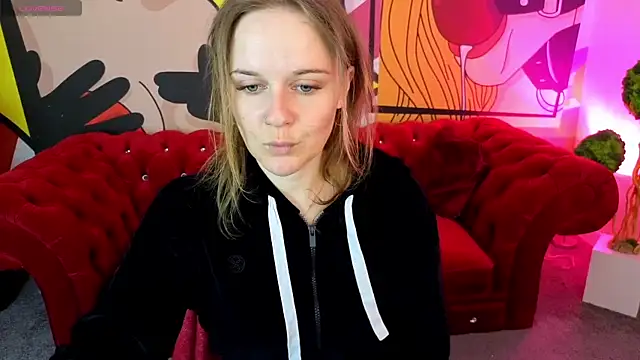 Snapshot of MaribelRiverr_ chatting on 05.28.26 MaribelRiverr online show from 05.28.26