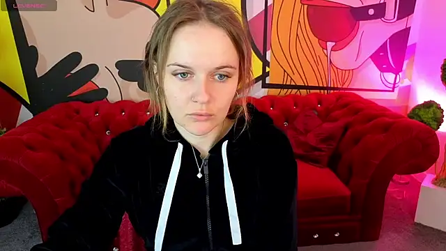 Snapshot of MaribelRiverr_ chatting on 05.29.26 MaribelRiverr online show from 05.29.26