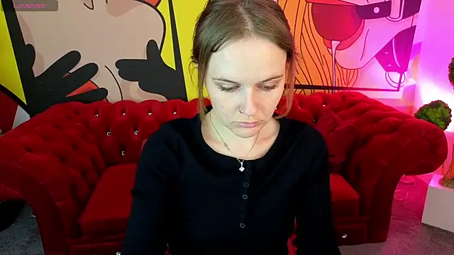 Snapshot of MaribelRiverr_ chatting on 06.02.26 MaribelRiverr online show from 06.02.26