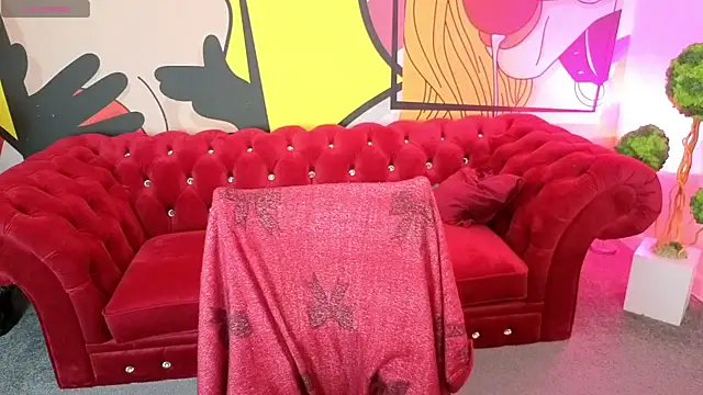 Snapshot of MaribelRiverr_ chatting on 06.12.26 MaribelRiverr online show from 06.12.26
