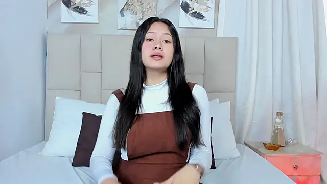 Jaslyn  Smith online show from 01.16.25