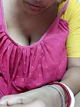 Snapshot of miss-Riy chatting on 11.07.25 miss-Riy online show from 11.07.25