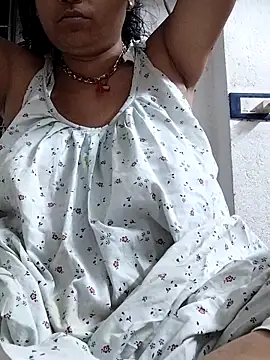 miss-Riy online show from 04.04.26