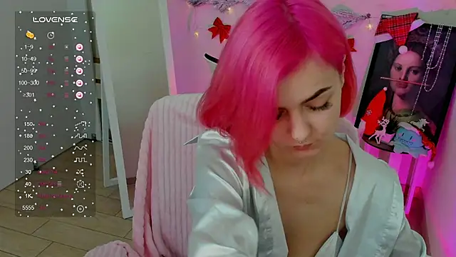 Snapshot of Fire_Bestie chatting on 12.24.24 Fire Bestie online show from 12.24.24