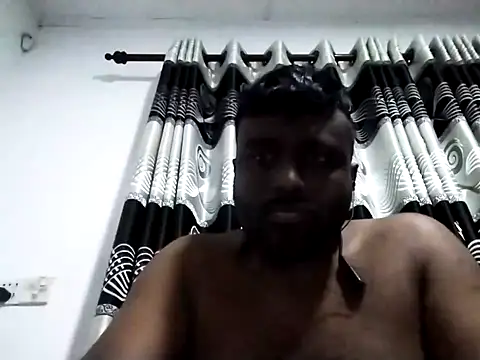 Snapshot of nikini1621 chatting on 12.16.25 nikini1621 online show from 12.16.25