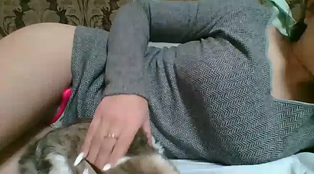 Snapshot of Emma_99 chatting on 02.27.25 Emma 99 online show from 02.27.25