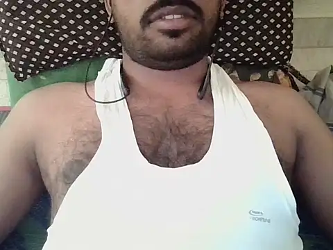 Snapshot of ballandnuts chatting on 03.28.26 ballandnuts online show from 03.28.26
