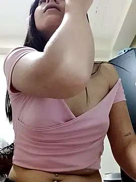 Snapshot of Salomecam30 chatting on 12.30.24 Salomecam30 online show from 12.30.24