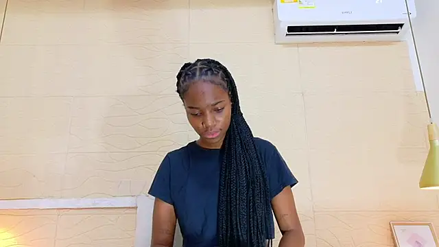 Chocolatte bar online show from 02.23.25