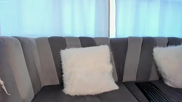 Snapshot of Hanna_fost chatting on 03.15.25 Hanna fost online show from 03.15.25