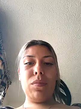 Snapshot of Sweel_Leyva18 chatting on 12.10.24 Sweel Leyva18 online show from 12.10.24