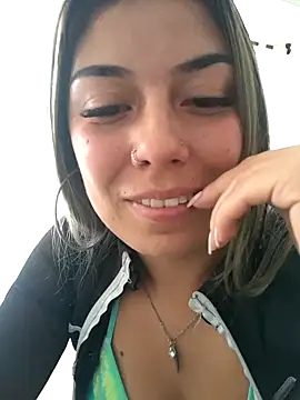Snapshot of Sweel_Leyva18 chatting on 02.06.25 Sweel Leyva18 online show from 02.06.25