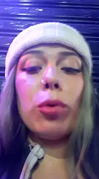 Snapshot of Sweel_Leyva18 chatting on 03.16.25 Sweel Leyva18 online show from 03.16.25