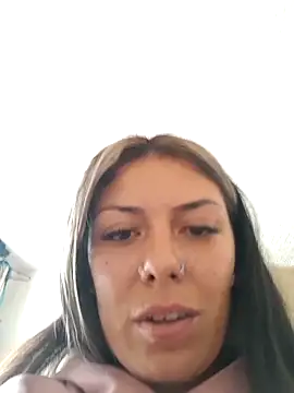 Snapshot of Sweel_Leyva18 chatting on 11.25.25 Sweel Leyva18 online show from 11.25.25