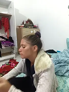 Scarlett-Leh online show from 11.23.25