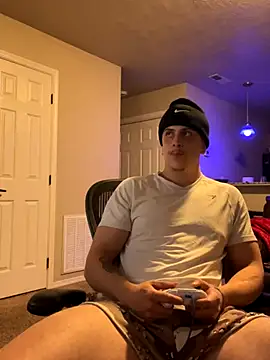 Snapshot of cumwithkash chatting on 10.28.25 cumwithkash online show from 10.28.25