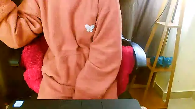 Snapshot of simrann_69 chatting on 01.18.25 simrann 69 online show from 01.18.25