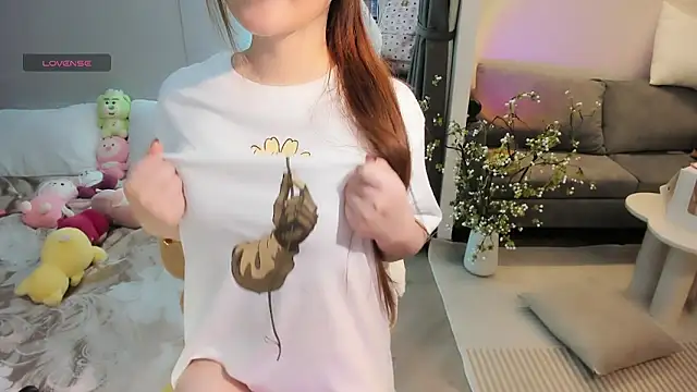 Snapshot of _Dau_ chatting on 10.19.25 Dau online show from 10.19.25