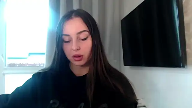 courtneyPerfect online show from 10.16.25