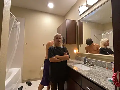 Snapshot of girlfriendmissy chatting on 01.15.25 girlfriendmissy online show from 01.15.25