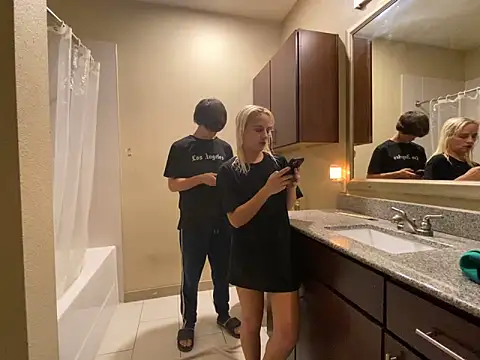 Snapshot of girlfriendmissy chatting on 01.31.25 girlfriendmissy online show from 01.31.25