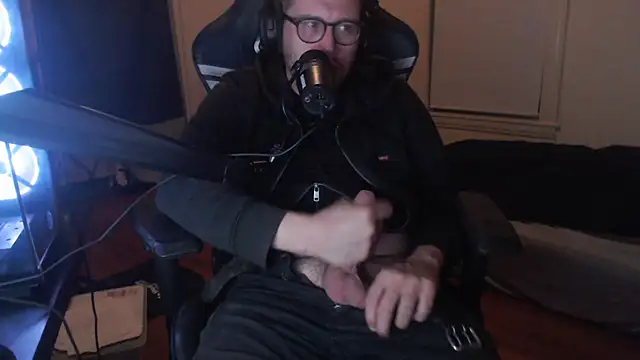 chicostick413 online show from 09.23.25