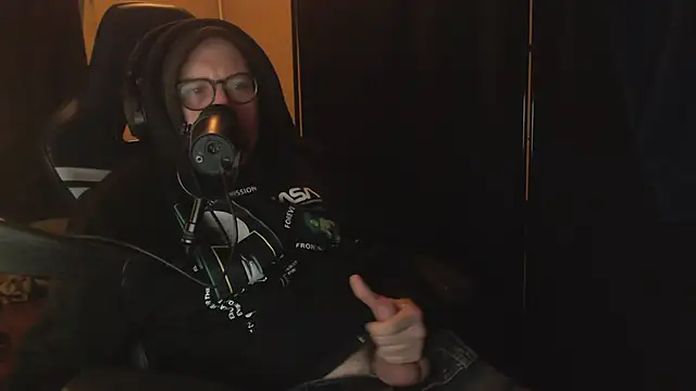 chicostick413 online show from 12.16.25