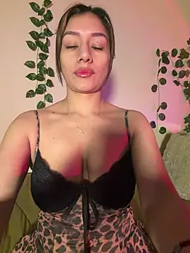 Snapshot of Bckystonee chatting on 03.17.26 Bckystonee online show from 03.17.26