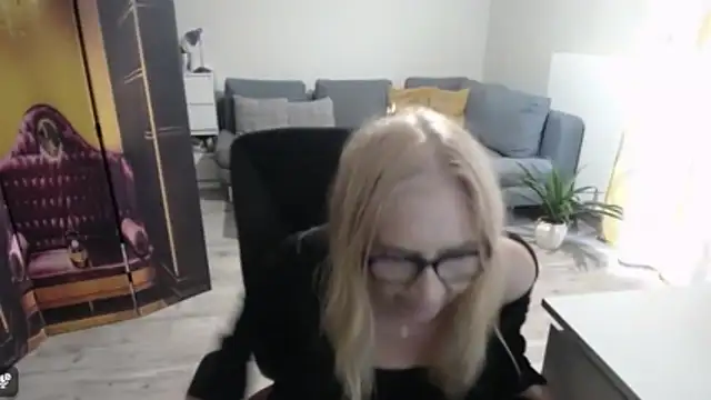 Snapshot of sofia_xkiss chatting on 03.20.26 sofia xkiss online show from 03.20.26