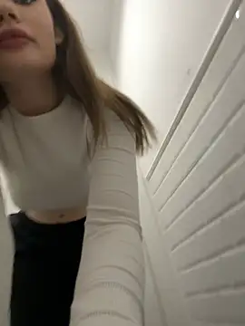 justmila online show from 01.04.25