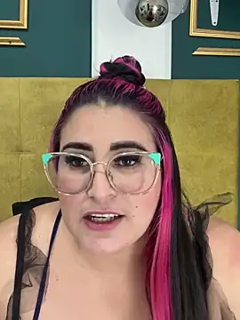 BellaPeers  online show from 01.05.25