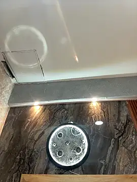 Snapshot of BellaPeers_ chatting on 12.14.25 BellaPeers online show from 12.14.25