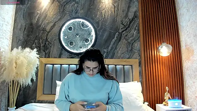 Snapshot of BellaPeers_ chatting on 05.26.26 BellaPeers online show from 05.26.26