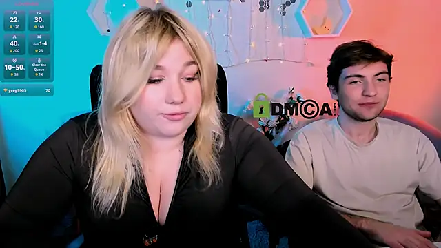 juli kisss online show from 11.17.25