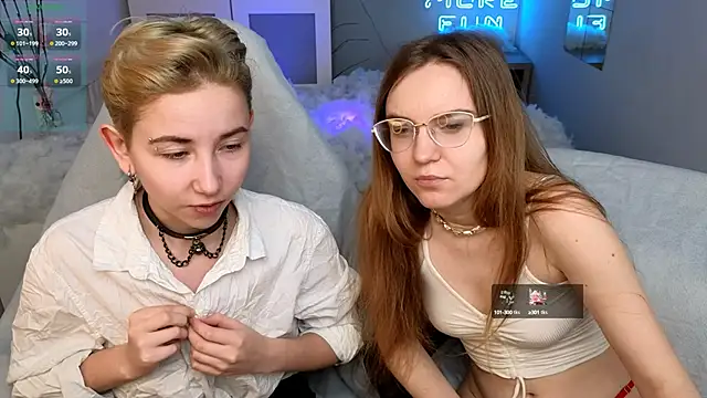 velvetvalkyries online show from 01.04.25