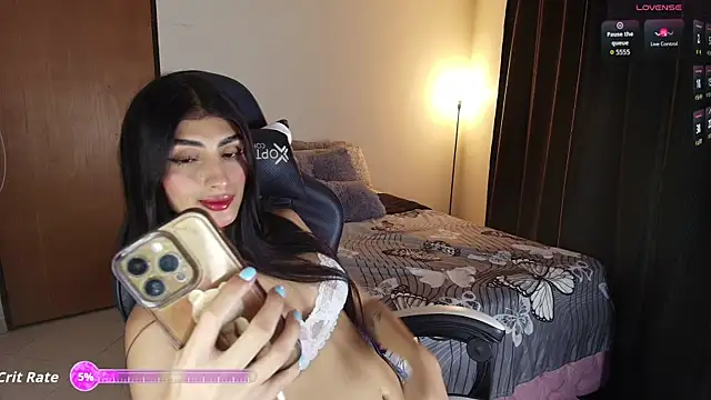 Snapshot of April_Scarlett chatting on 03.01.26 April Scarlett online show from 03.01.26