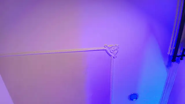 Iamvictoria06 online show from 12.18.25