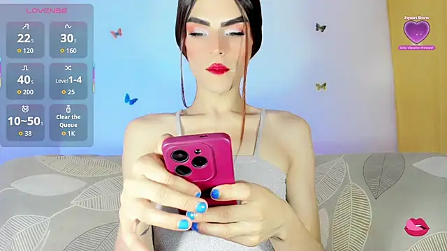 Snapshot of TatiGil chatting on 03.16.26 TatiGil online show from 03.16.26